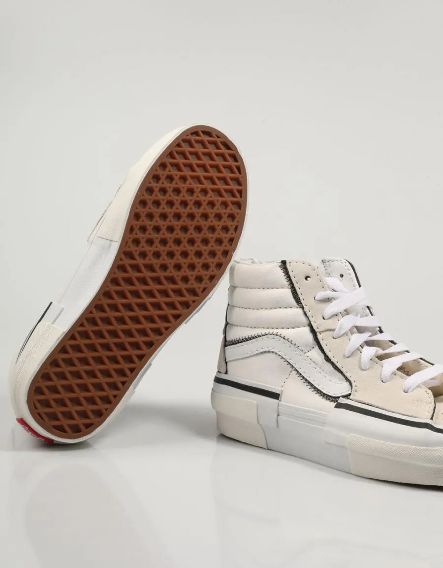  baskets VANS Sk8 Hi Reconstruct en Blanc 82025