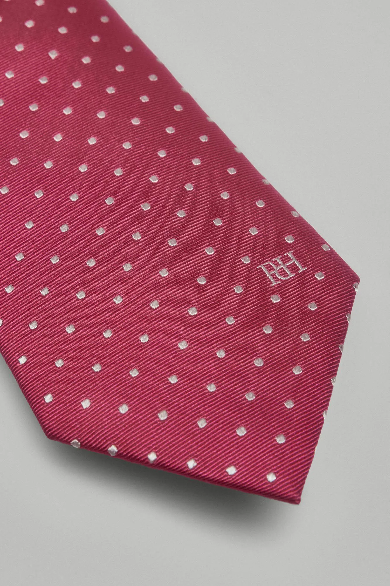 Natural silk tie