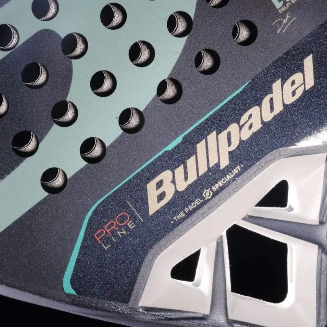 Pala Bullpadel Delfi Brea Vertex 04 Woman 2024 | Bullpadel